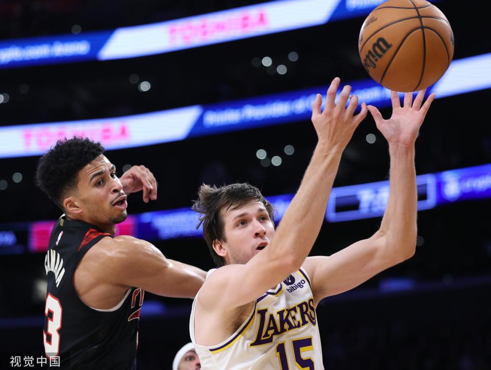 评选出了阿 评选出了阿