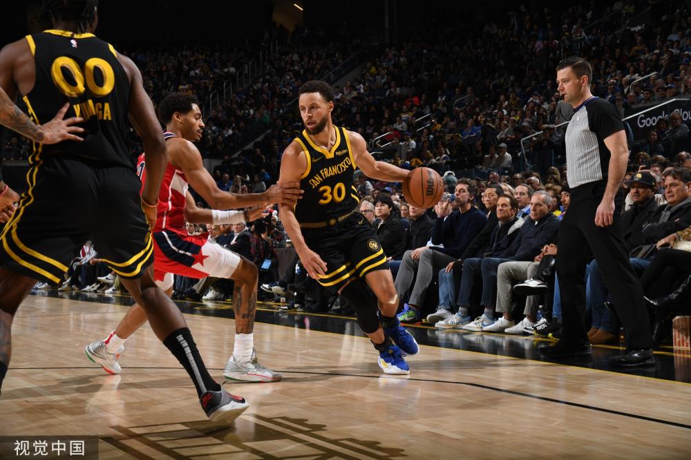 球世界中 球世界中