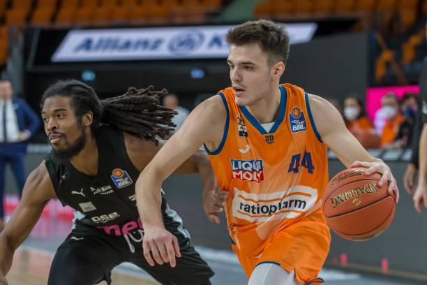 于阿森纳队 于阿森纳队