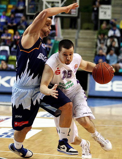 就业和住房 就业和住房